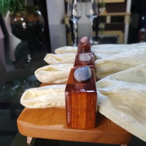 Conjunto artesanal de 4 Porta-Guardanapos em Madeira com Pedras Naturais + Bandeja pequena